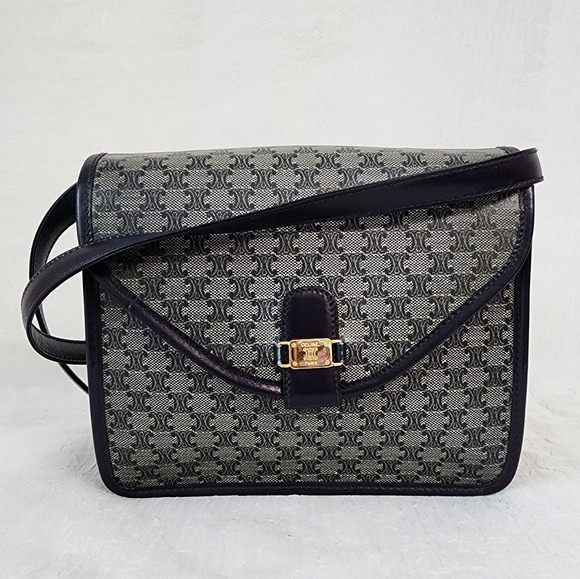 Auth Celine Triomphe Crossbody Bag - Picture 1 of 11